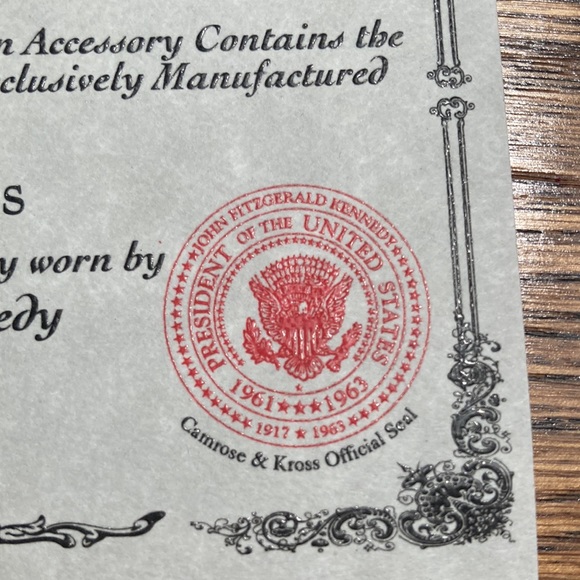 Camrose & Kross Jackie Kennedy JBK Bangle Bracelet in Original Box - Picture 8 of 9